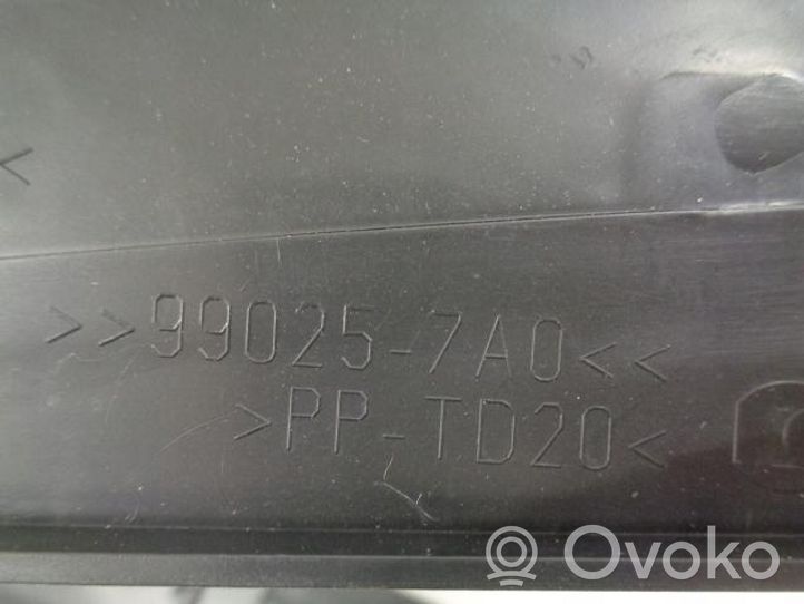 Renault Clio IV Osłona chłodnicy 99025-7A0  99025 7A0