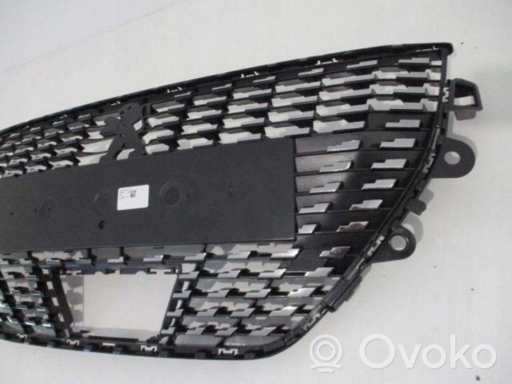 Peugeot 208 Grille calandre supérieure de pare-chocs avant 