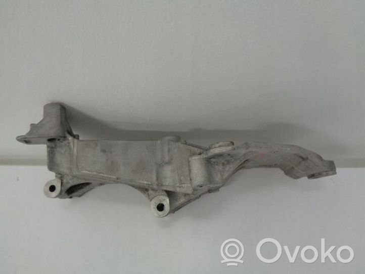 Renault Dacia Duster Support de générateur / alternateur 8200669494