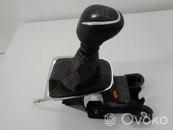 Opel Crossland X Revêtement pommeau de levier de vitesses cuir A0000011411