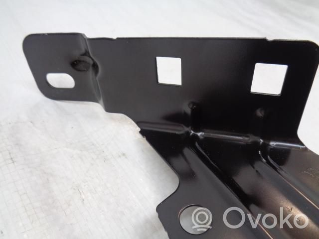 Citroen C4 III e-C4 Supporto di montaggio del parafango 9804742580