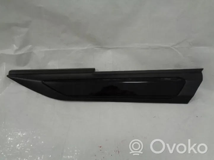 Peugeot 307 Moulure, baguette/bande protectrice d'aile 9825861580