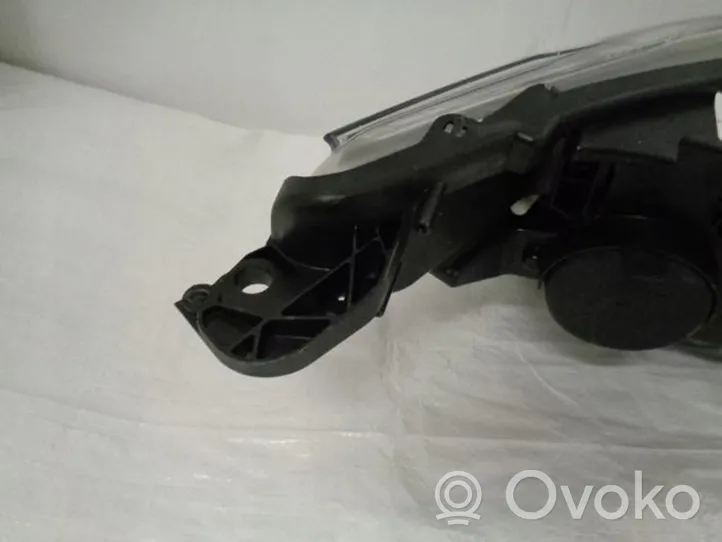 Citroen C4 II Lampa przednia 9808623880