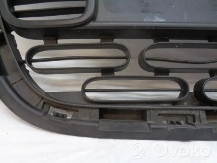 Citroen C4 III e-C4 Front bumper upper radiator grill 9821229977