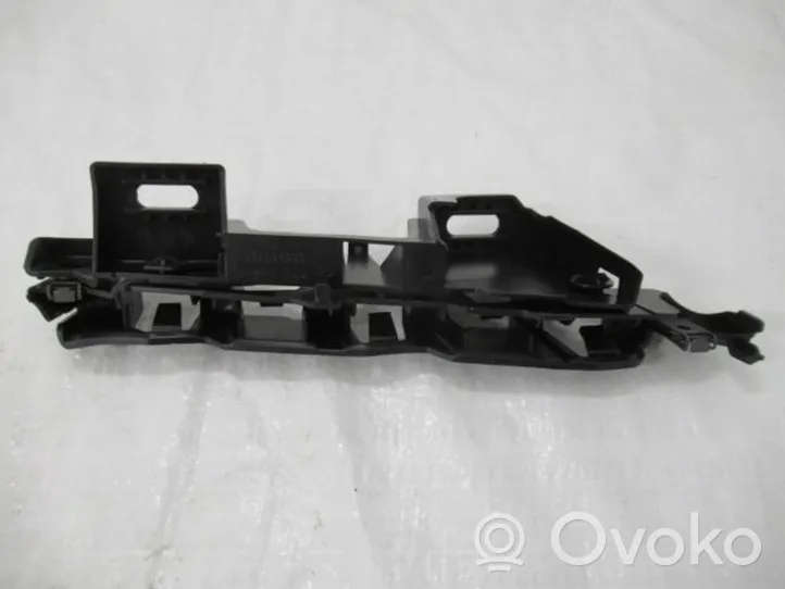 Citroen C4 III e-C4 Supporto di montaggio del parafango 9687310680