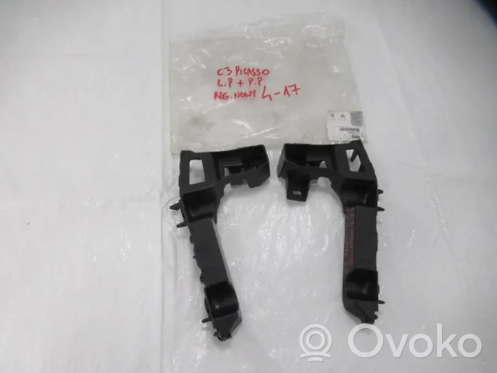 Citroen C3 Picasso Supporto di montaggio del parafango 9681809380