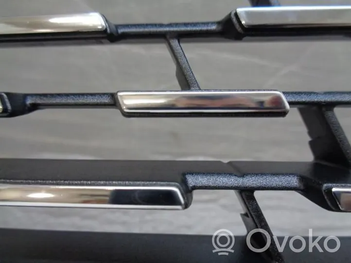 Peugeot 307 Grille calandre supérieure de pare-chocs avant 9826326680