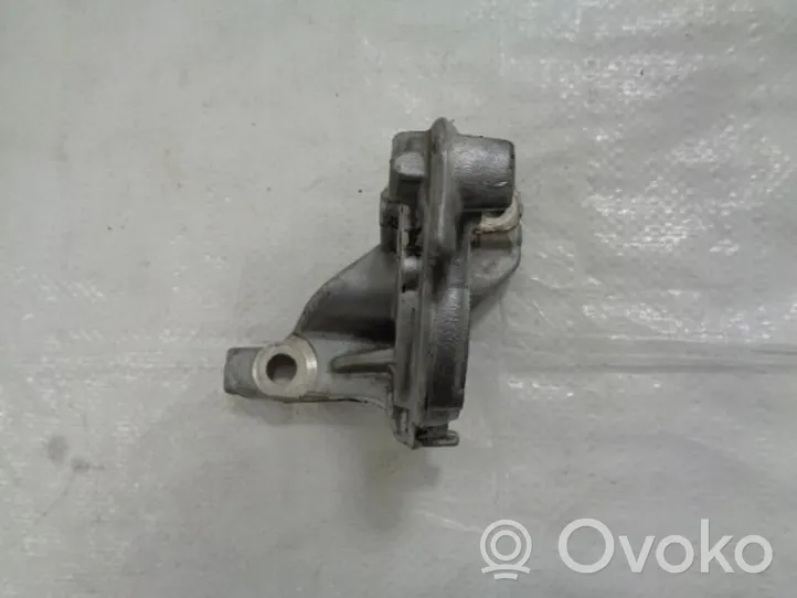 Citroen C5 Aircross Staffa del cuscinetto di supporto dell’albero di trasmissione 9801017180