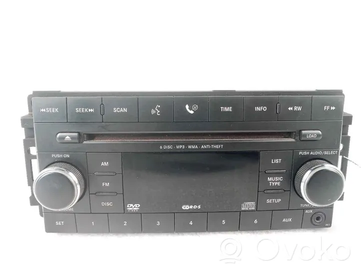 Dodge Nitro Unité principale radio / CD / DVD / GPS 05064055AK