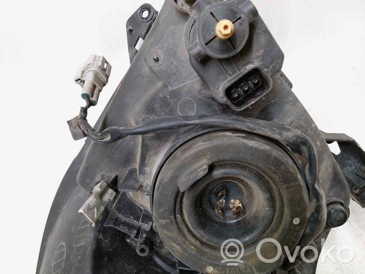 Suzuki Swift Передняя фара 3530062J11