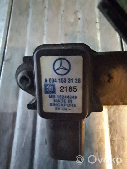 Mercedes-Benz Sprinter W906 Capteur de pression d'air A0041533128