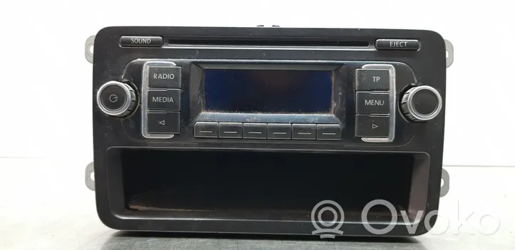 Volkswagen Caddy Hi-Fi-äänentoistojärjestelmä 5K0035156A