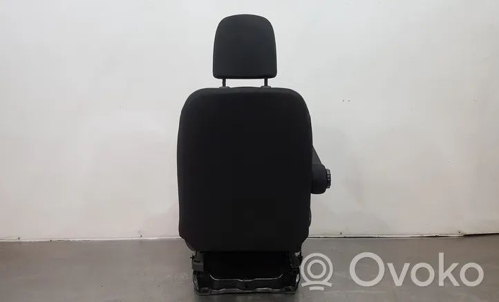 Nissan Primastar Priekinė vairuotojo sėdynė 8730100Q0J