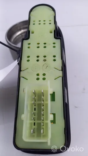 Citroen C3 Interruptor del elevalunas eléctrico 98012275XT