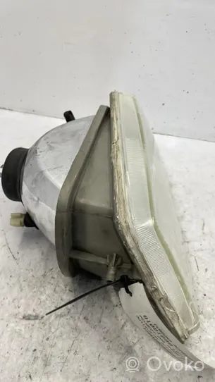 Peugeot 205 Lampa przednia 6204A4