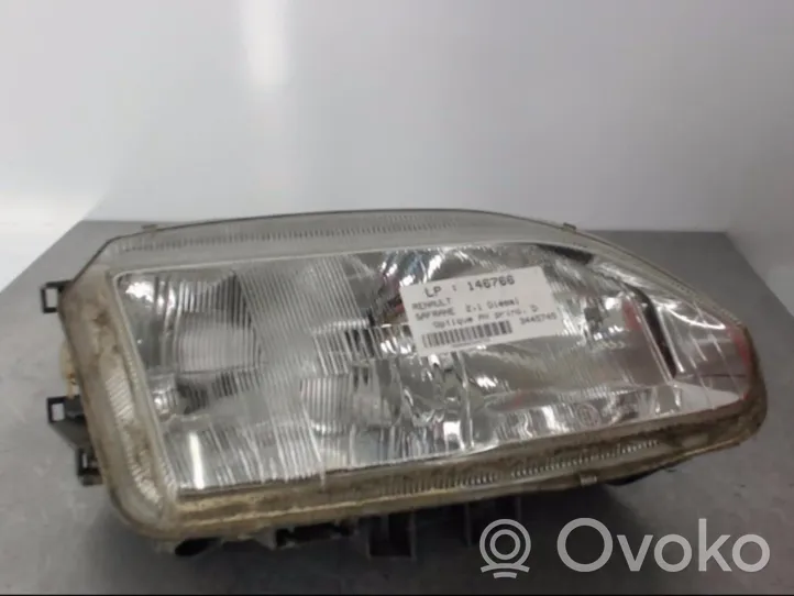 Renault Safrane Lampa przednia 7701035043