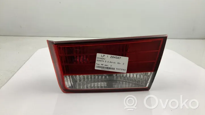 Hyundai Sonata Lampy tylnej klapy bagażnika 924143K010