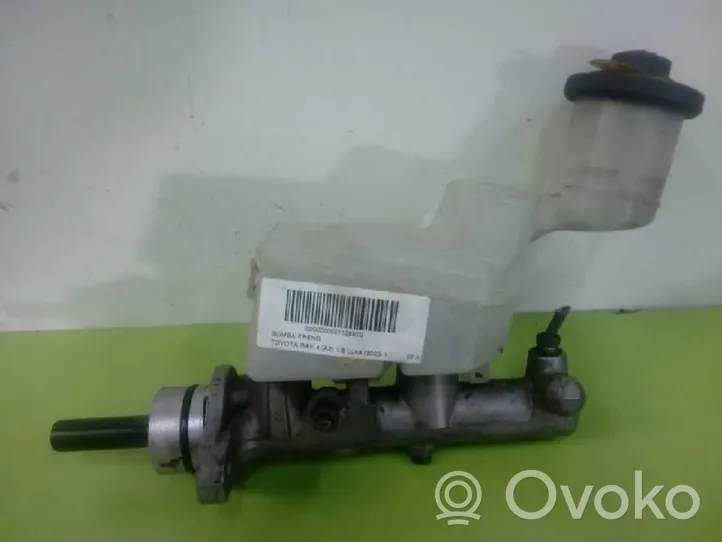 Toyota RAV 4 (XA20) Główny cylinder hamulca 13231110680