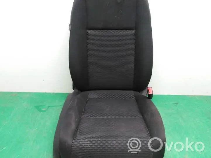 Volkswagen Golf VI Front passenger seat 1K4881106NL