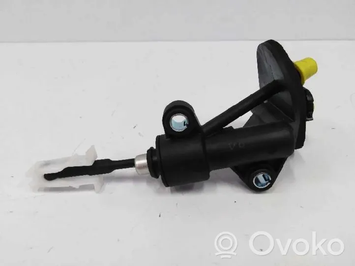 Opel Corsa E Clutch master cylinder 55594516