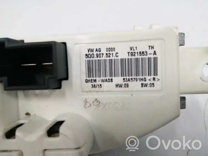 Volkswagen Touran II Heater blower motor/fan resistor 5Q0907521C