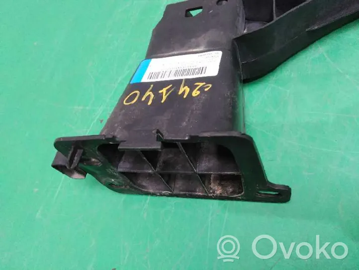 Peugeot 308 SW  Traverse inférieur support de radiateur 9674894680