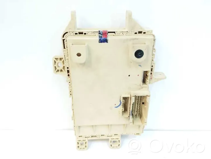 KIA Carens III Module de fusibles 91950A4510