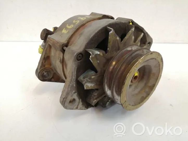 Nissan Serena Generatore/alternatore 9120335000