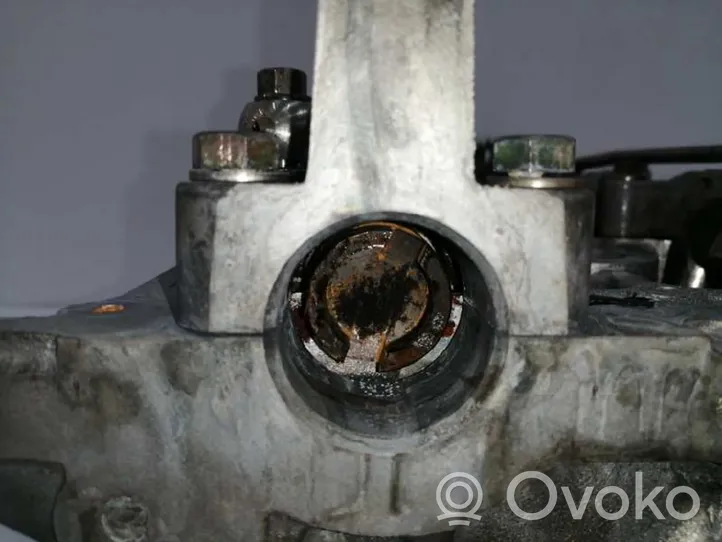 Nissan Primera Engine head 