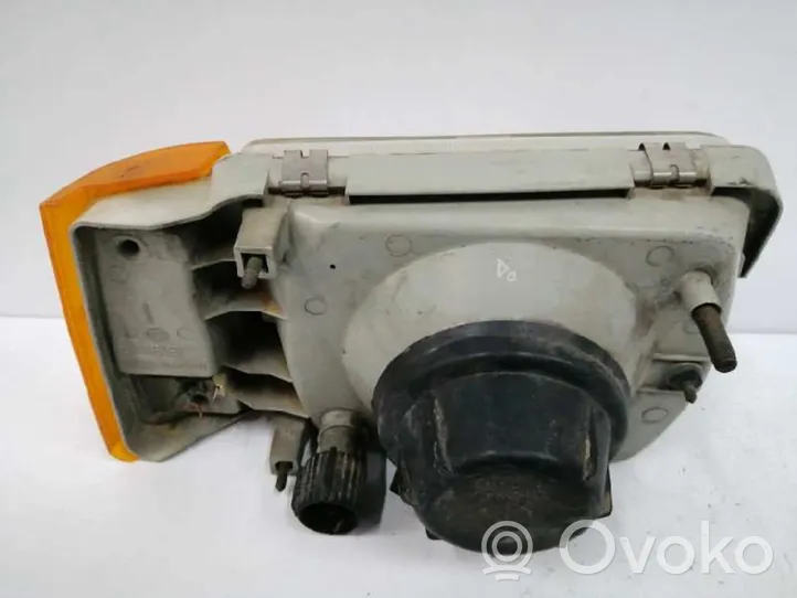 Seat Terra Lampa przednia 007405