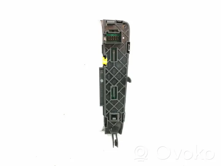 Audi Q2 - Inne komputery / moduły / sterowniki 81B7134633Q7