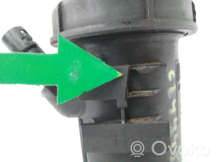 Opel Vectra C Boîtier de filtre à carburant 13122587