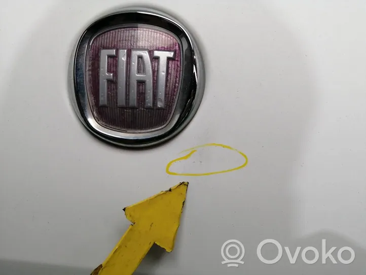 Fiat Linea Takaluukun/tavaratilan kansi 