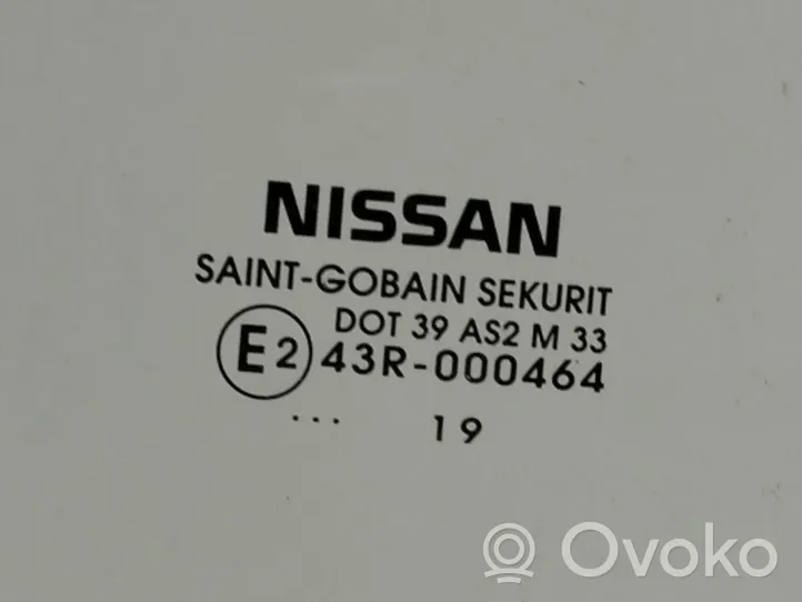 Nissan Micra K14 Vetro del finestrino della portiera posteriore 