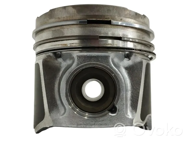 Fiat Panda III Piston avec bielle 