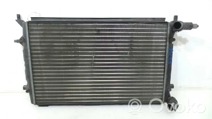 Volkswagen Jetta III Coolant radiator 1K0121251DF