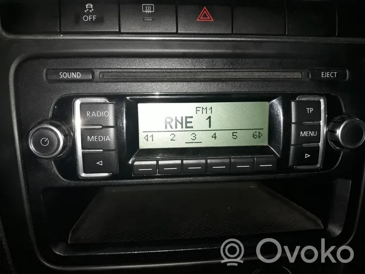 Volkswagen Polo Radio / CD/DVD atskaņotājs / navigācija 5M0035156C