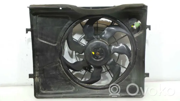 Hyundai i30 Ventilatore di raffreddamento elettrico del radiatore 253862H600