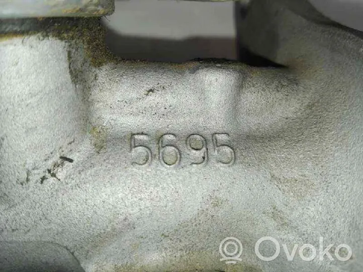 Skoda Rapid (NH) Maître-cylindre de frein 6R0611301A