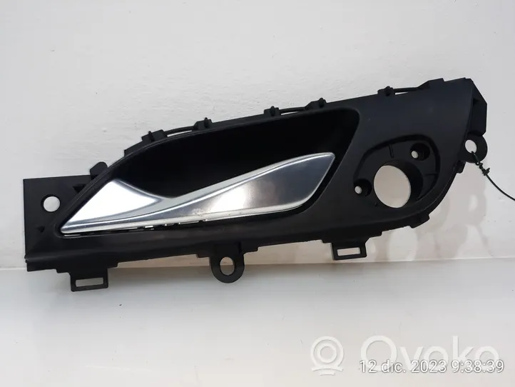 Hyundai i40 Rankenėlė atidarymo vidinė 2511172800