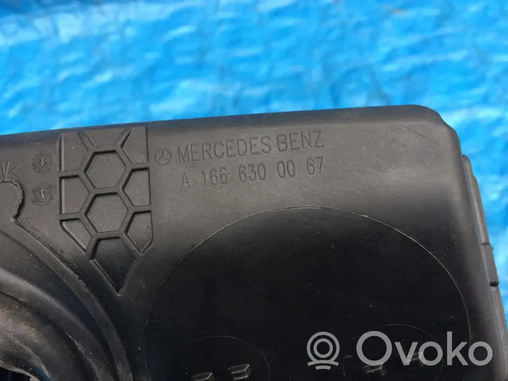 Mercedes-Benz GLE (W166 - C292) Klapka wlewu paliwa A1666300067