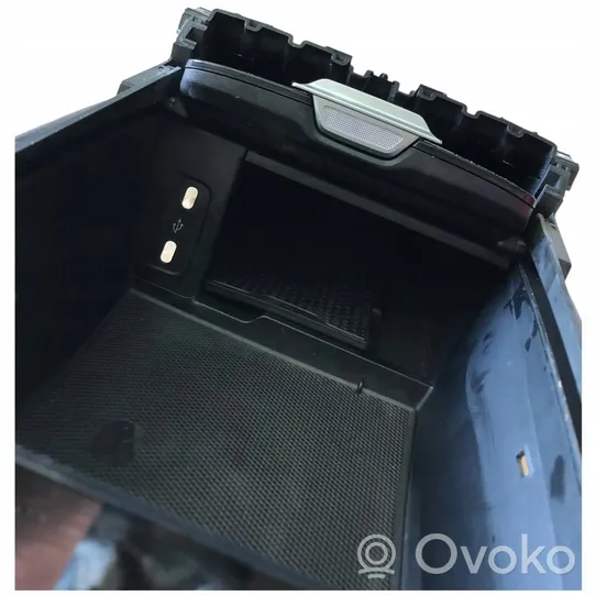 Mercedes-Benz EQS V297 Daiktadėžė centrinės konsolės A2976809706