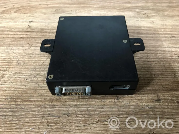 Mercedes-Benz S W220 Voice control module 2208205426