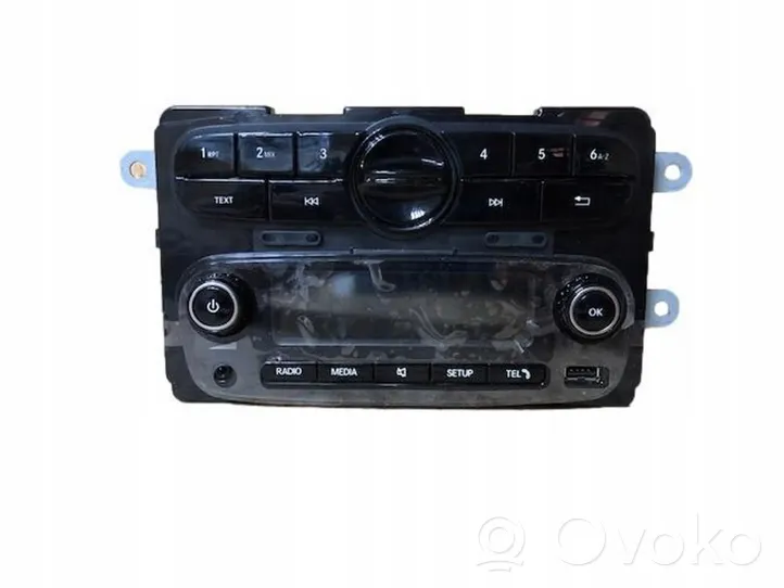 Smart ForTwo II Unité principale radio / CD / DVD / GPS 4539009104