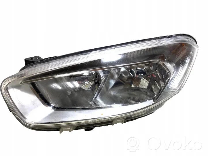 Ford Transit Courier Lampa przednia 17419F