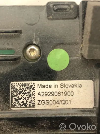 Mercedes-Benz GLE (W166 - C292) Papildomas stop žibintas A2929061900