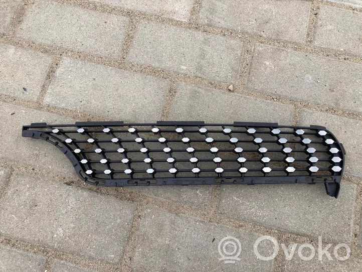 Mercedes-Benz CLA C117 X117 W117 Grille calandre supérieure de pare-chocs avant KRATKA