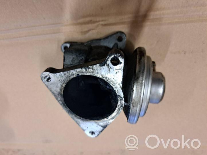 Volkswagen Golf IV Zawór EGR 038131501AF