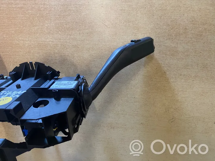 Volkswagen Tiguan Leva/interruttore dell’indicatore di direzione e tergicristallo 1K0953503GD