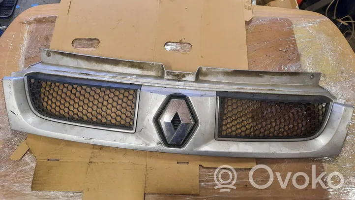 Renault Trafic II (X83) Front bumper upper radiator grill 91165273